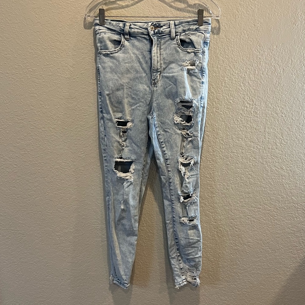 American Eagle Destructed Distressed Blue Jeans Size 8 Next Level Stretch Denim